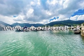 Marina Cove Waterfront Villa In Sai Kung