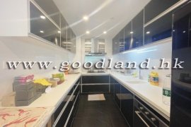 Marina Cove Waterfront Villa In Sai Kung