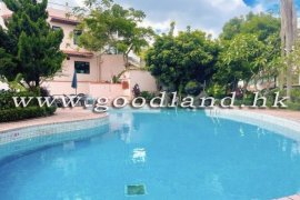 Marina Cove Waterfront Villa In Sai Kung