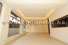 SAI KUNG Village House For Sale | Prime Location, Renovated & Spacious Living