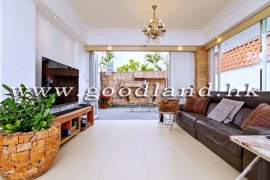 Clear Water Bay Villa For Sale
