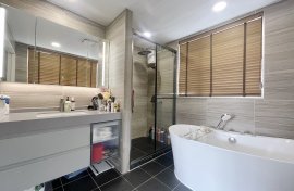 【Sai Kung Detached House for Sale】4-BR 2-Suite Fenced Garden