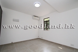 CLEAR WATER BAY Upper Duplex Village House with Private Roof and Greenery View For Rent