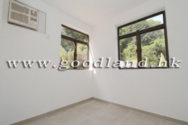 CLEAR WATER BAY Upper Duplex Village House with Private Roof and Greenery View For Rent