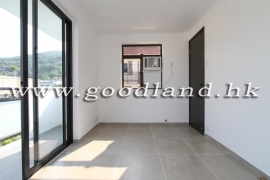 CLEAR WATER BAY Upper Duplex Village House with Private Roof and Greenery View For Rent