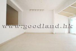 Sai Kung Villa for Sale with Garden & Pool | Hot Location