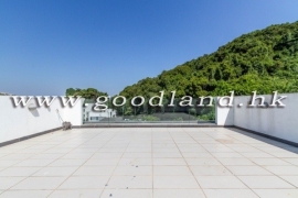 CLEAR WATER BAY | Decent 3-Bed Village House with Open Greenery View