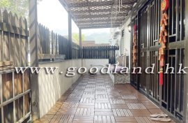 【Sai Kung Village House For Sale】3-BR 2-Suite Fenced Garden